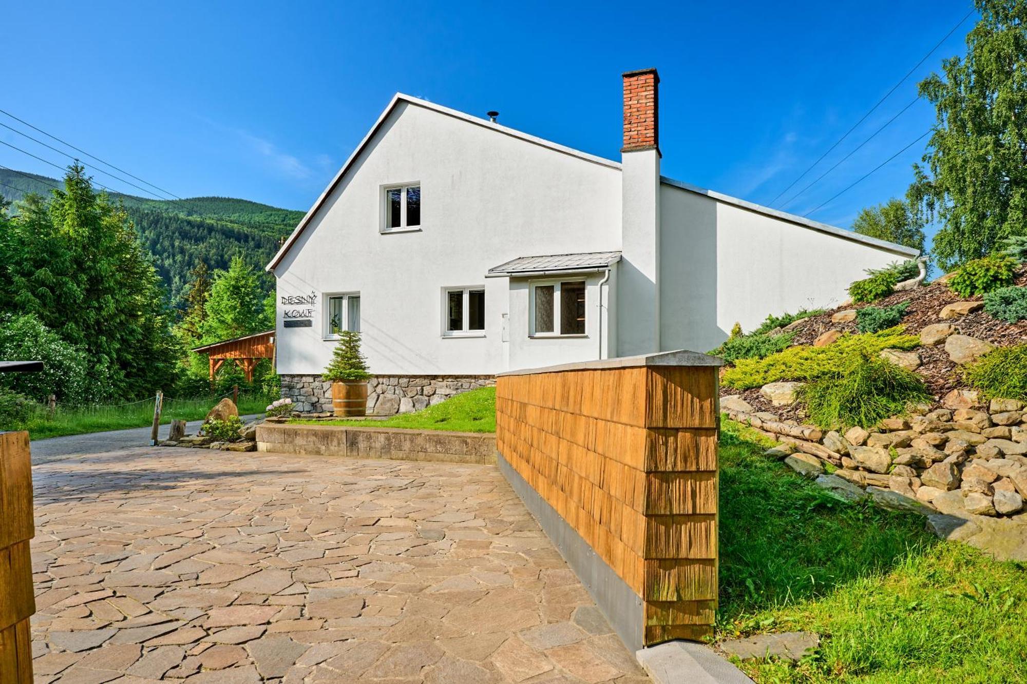 Villa Desny Kout Kouty Exterior foto